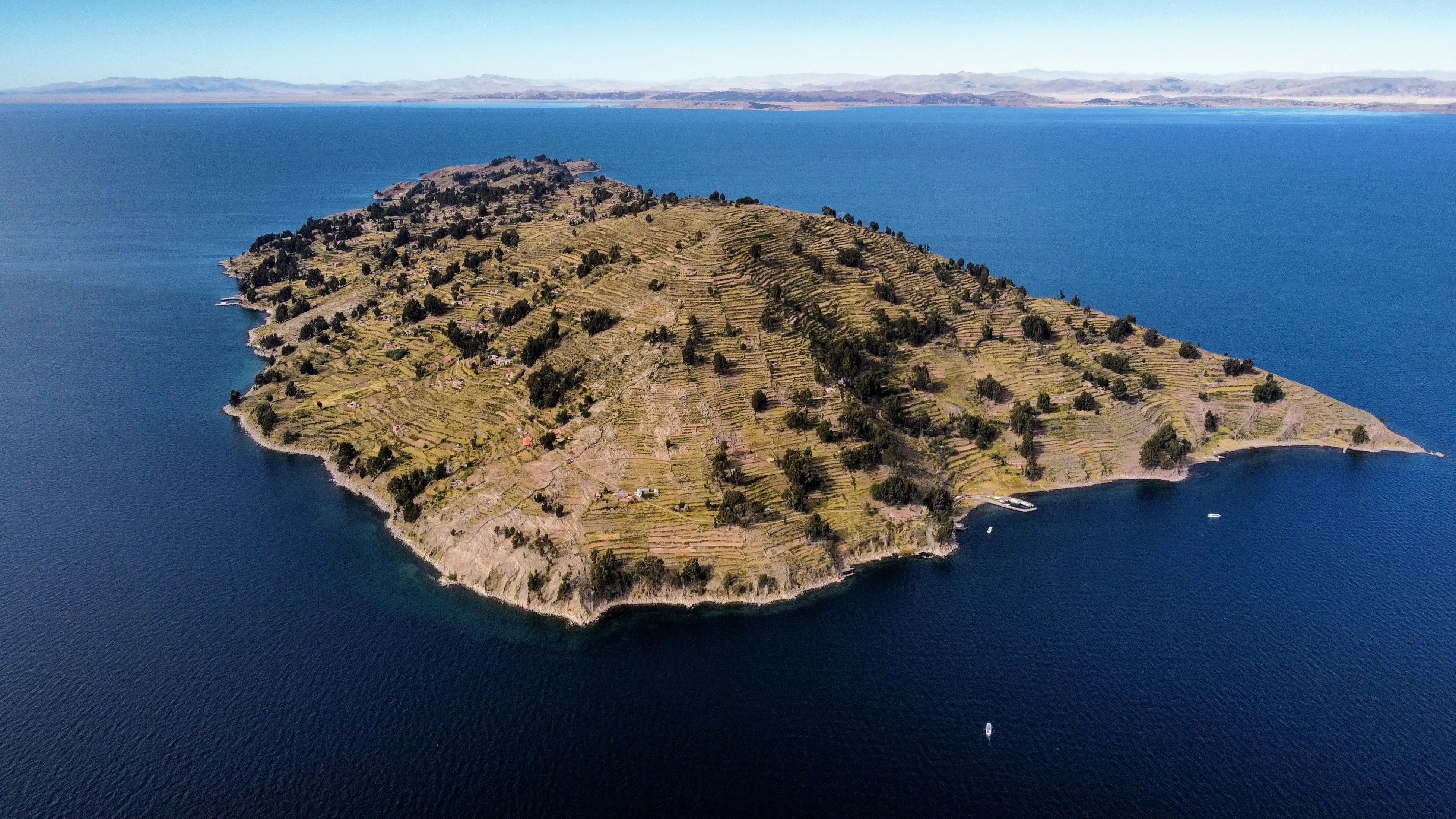 Islas Flotantes de Totora y Santuarios Ancestrales - 2